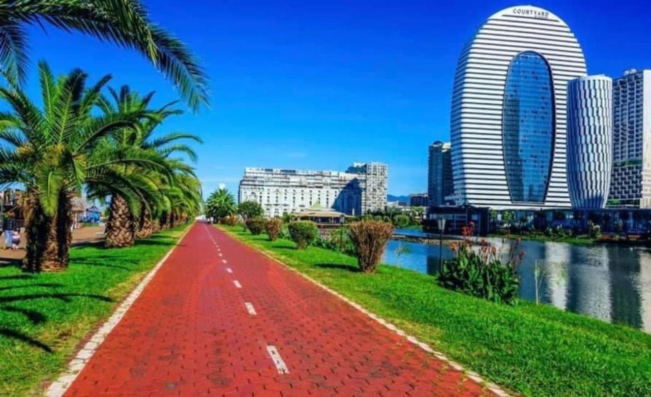 Black Sea Aparthotel Orbi City Batumi Exterior photo