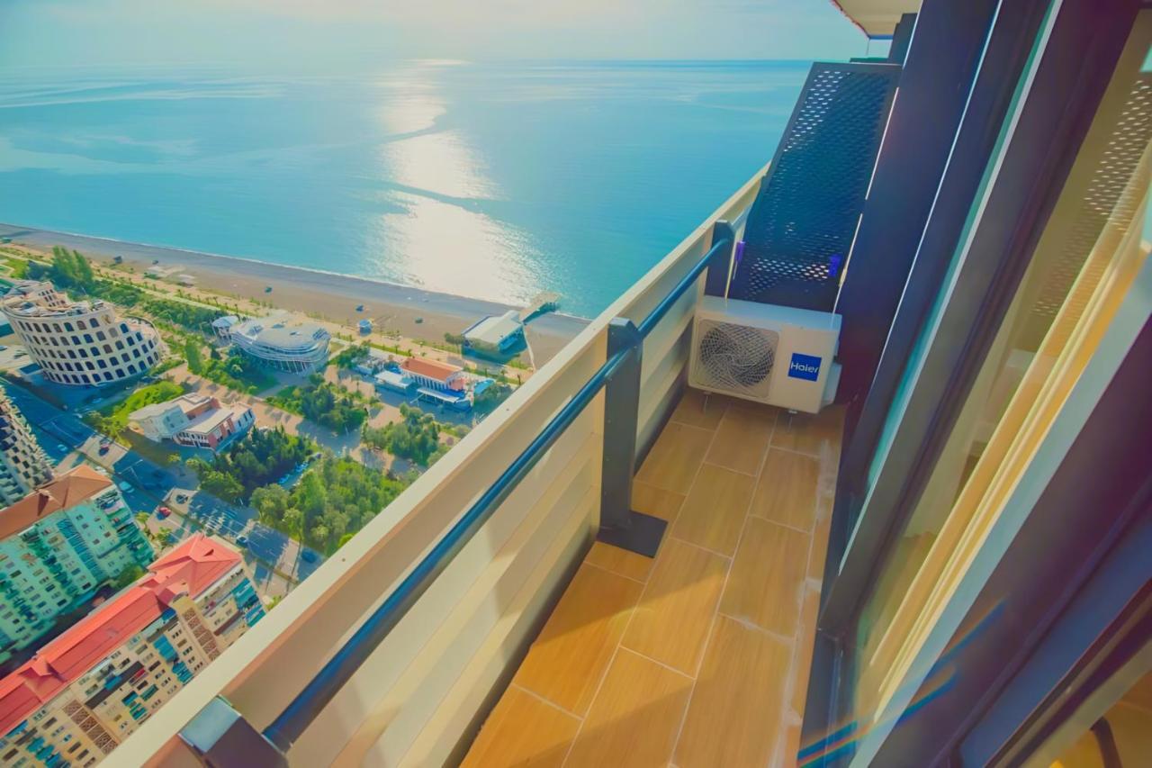 Black Sea Aparthotel Orbi City Batumi Exterior photo